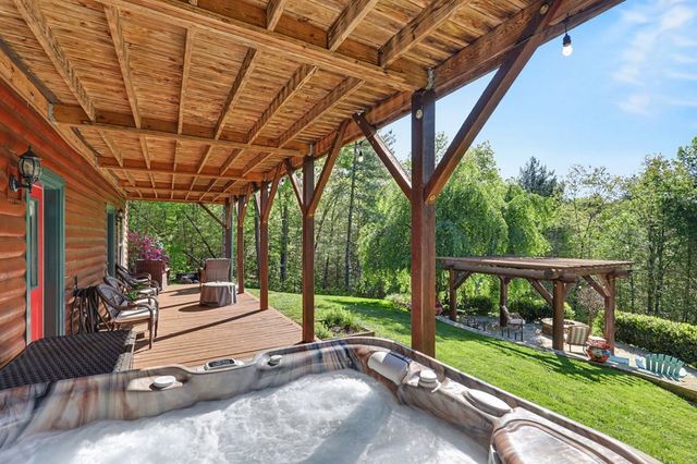 71 Leisure Time Lane, Murphy, NC 28906