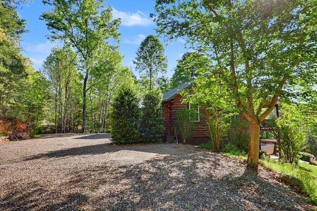 71 Leisure Time Lane, Murphy, NC 28906