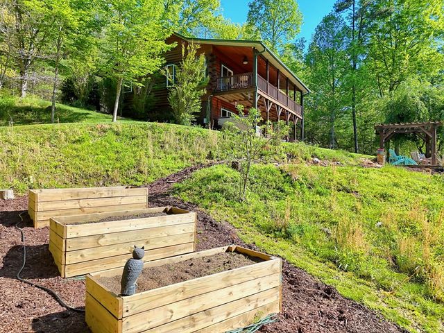 71 Leisure Time Lane, Murphy, NC 28906