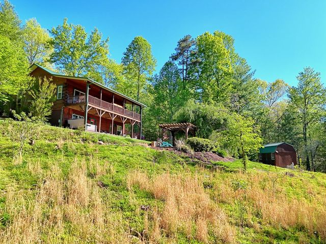 71 Leisure Time Lane, Murphy, NC 28906