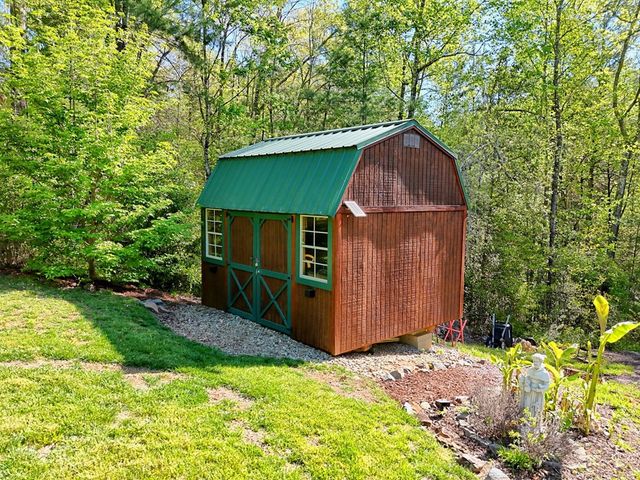 71 Leisure Time Lane, Murphy, NC 28906