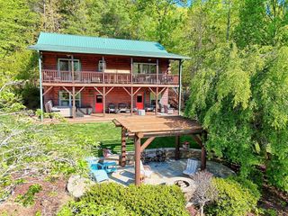 71 Leisure Time Lane, Murphy, NC 28906