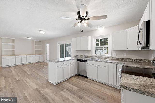 112 LANE ST, Stephens City, VA 22655