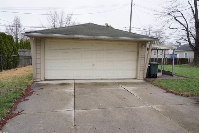 22401 Gaukler Street, St Clair Shores, MI 48080