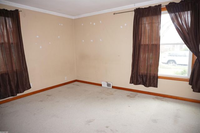 22401 Gaukler Street, St Clair Shores, MI 48080