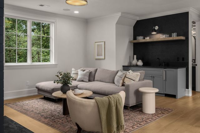 4301 Estes Rd, Nashville, TN 37215