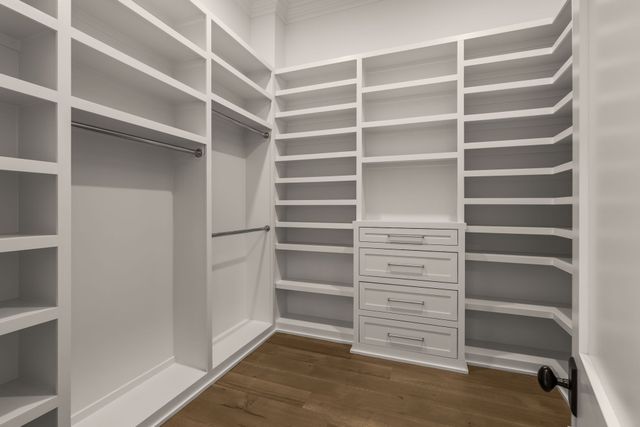 4301 Estes Rd, Nashville, TN 37215