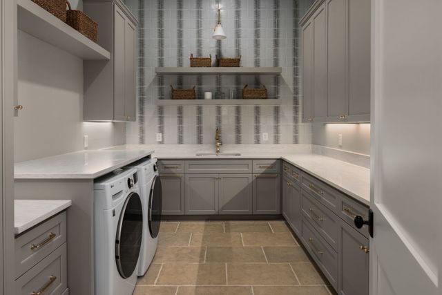 4301 Estes Rd, Nashville, TN 37215