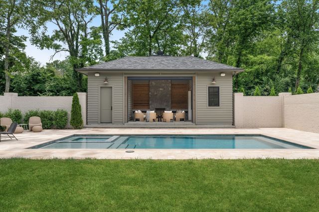 4301 Estes Rd, Nashville, TN 37215