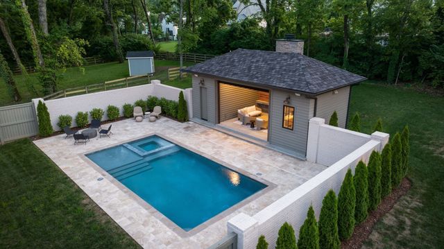 4301 Estes Rd, Nashville, TN 37215