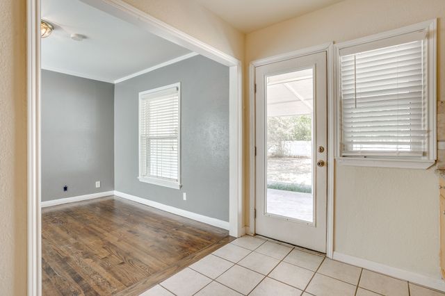 6404 Malvey Avenue, Fort Worth, TX 76116