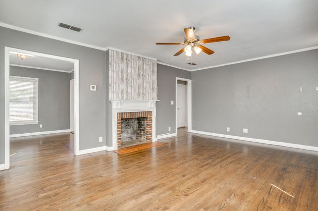 6404 Malvey Avenue, Fort Worth, TX 76116