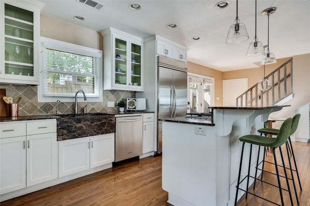 610 Oakland Ave, Austin, TX 78703