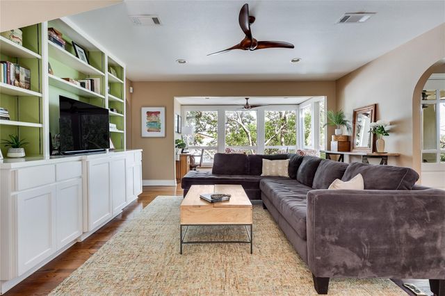 610 Oakland Ave, Austin, TX 78703