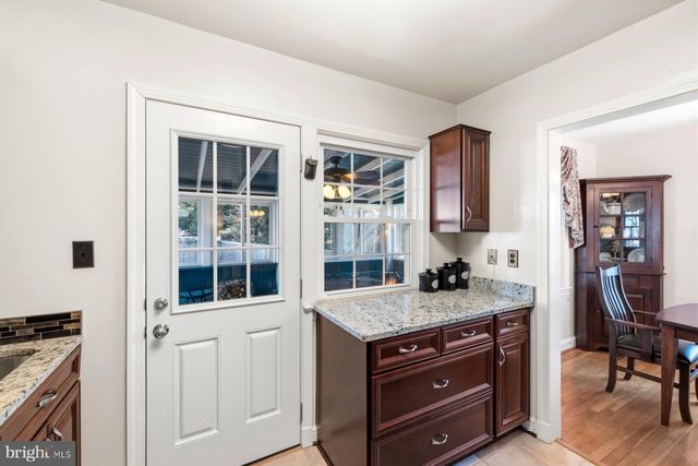 9225 VILLA DR, Bethesda, MD 20817