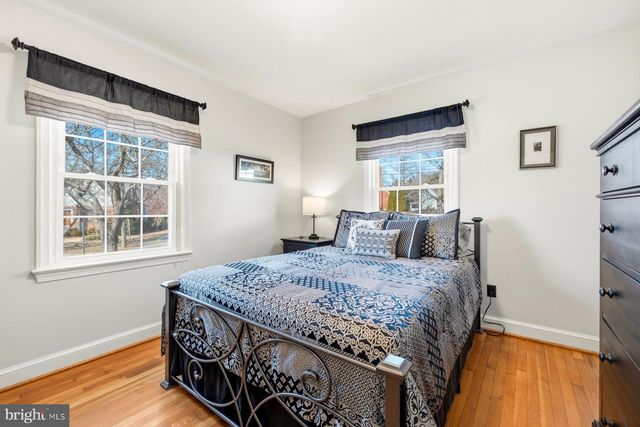 9225 VILLA DR, Bethesda, MD 20817