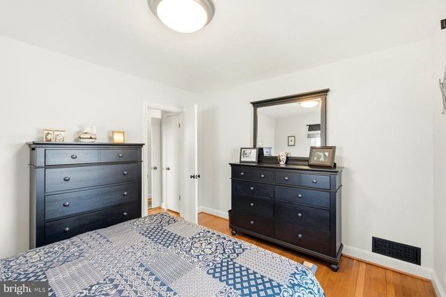 9225 VILLA DR, Bethesda, MD 20817