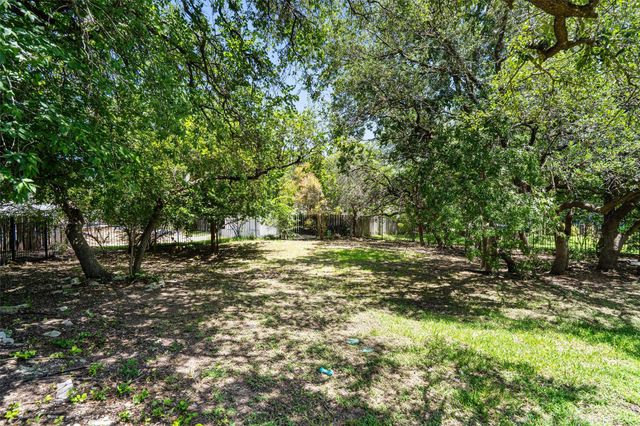 104 El Norte CT, Lakeway, TX 78734