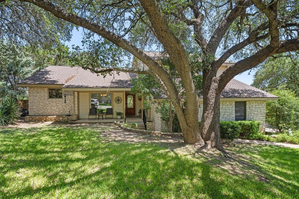 104 El Norte CT, Lakeway, TX 78734