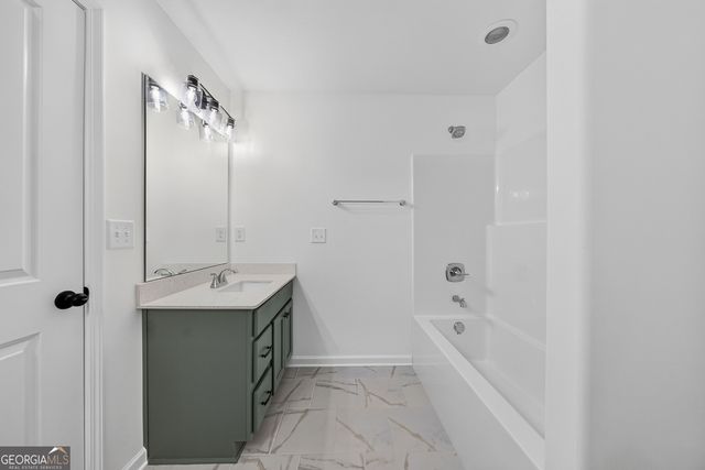 9141 Kadie Way 128, Columbus, GA 31904