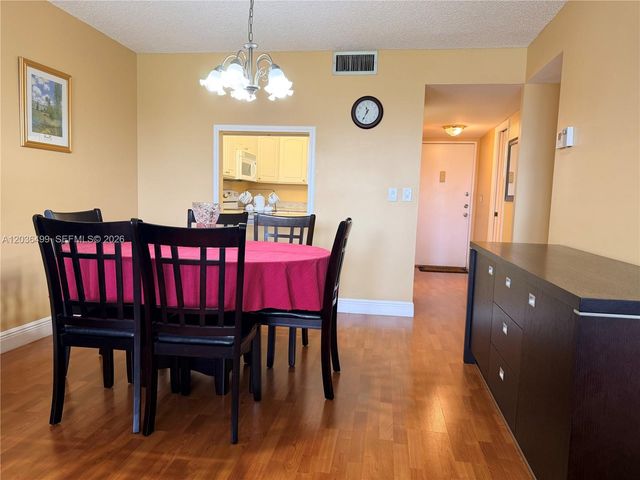 3241 Holiday Springs Blvd 204, Margate, FL 33063