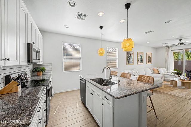 741 E LIBERTY Lane, Gilbert, AZ 85296