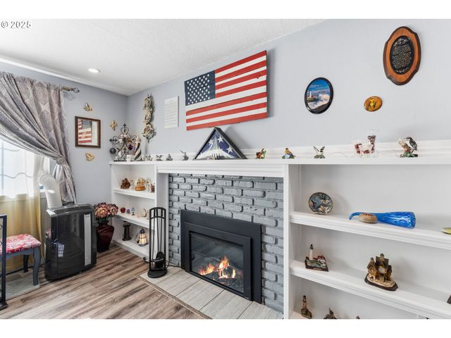 3907 Ne RANCHO Dr, Vancouver, WA 98682