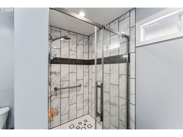 3907 Ne RANCHO Dr, Vancouver, WA 98682