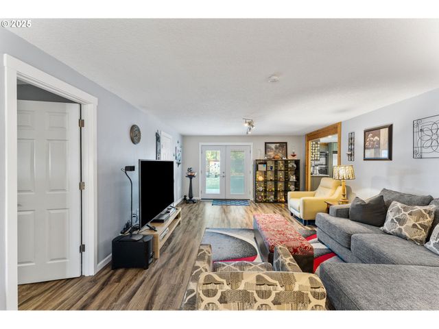 3907 Ne RANCHO Dr, Vancouver, WA 98682