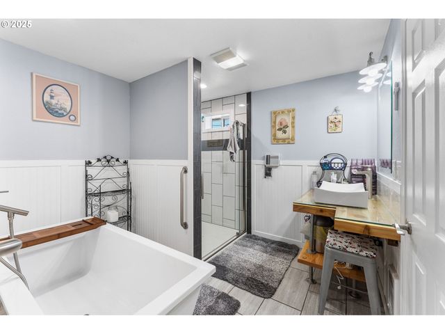 3907 Ne RANCHO Dr, Vancouver, WA 98682