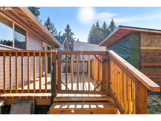 3907 Ne RANCHO Dr, Vancouver, WA 98682