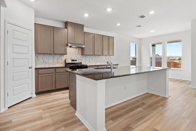 3810 Riardo DR, Round Rock, TX 78665