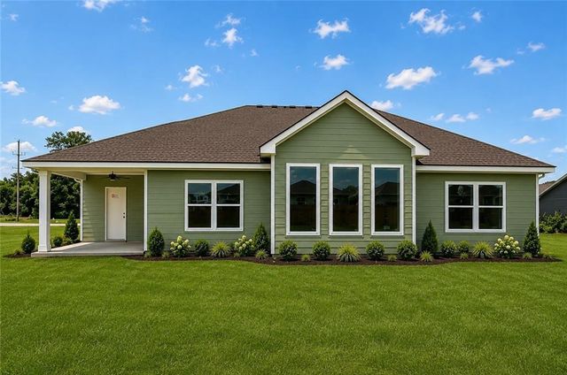 206 Constitution Lane, East Lynne, MO 64743