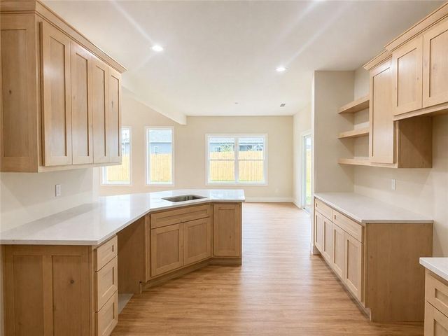 206 Constitution Lane, East Lynne, MO 64743