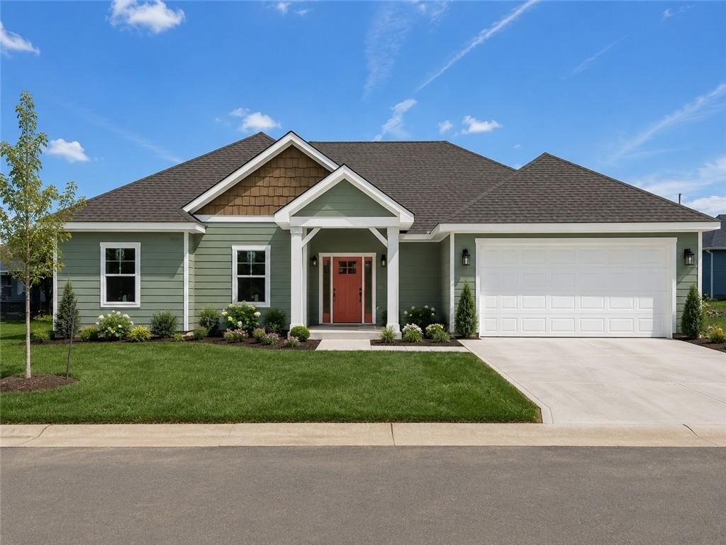 206 Constitution Lane, East Lynne, MO 64743