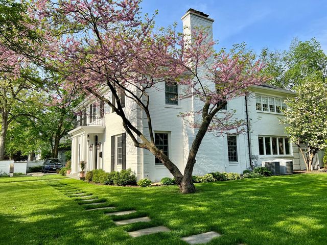 1140 Oakley Avenue, Winnetka, IL 60093