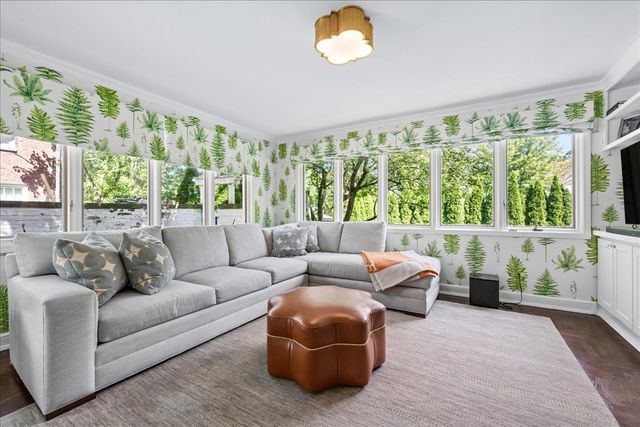 1140 Oakley Avenue, Winnetka, IL 60093