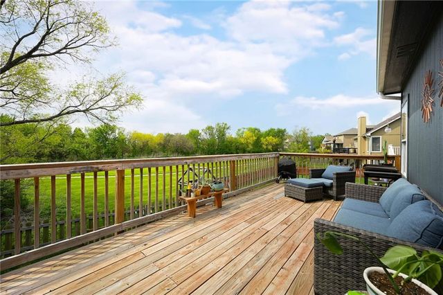 712 S Adams Street, Raymore, MO 64083