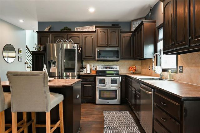 712 S Adams Street, Raymore, MO 64083
