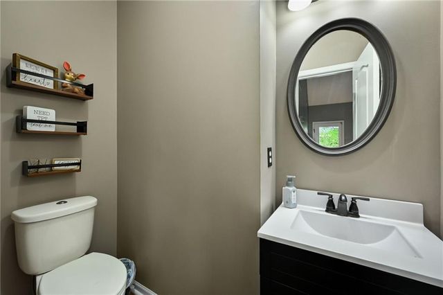712 S Adams Street, Raymore, MO 64083