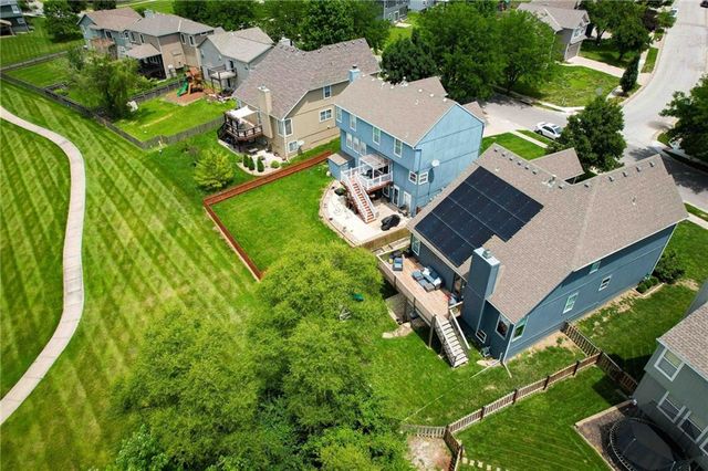 712 S Adams Street, Raymore, MO 64083
