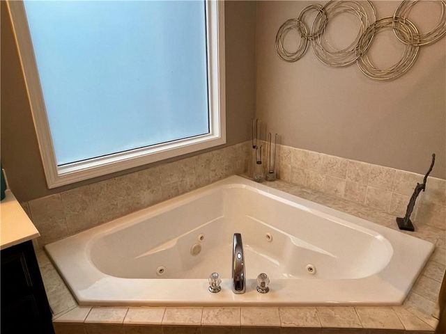 712 S Adams Street, Raymore, MO 64083