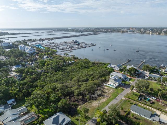 13TH AVENUE W, Palmetto, FL 34221