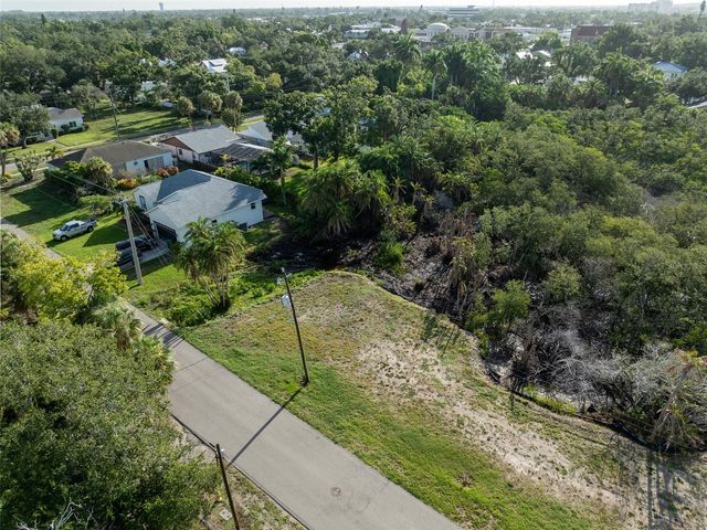 13TH AVENUE W, Palmetto, FL 34221