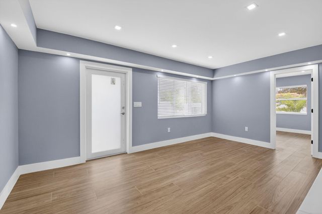 341 SE 3rd Avenue, Delray Beach, FL 33483