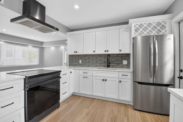 341 SE 3rd Avenue, Delray Beach, FL 33483