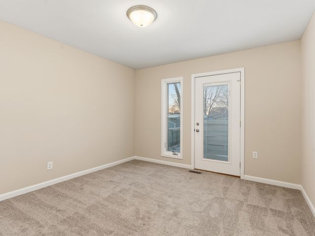 105 Blackhawk Drive, Minooka, IL 60447