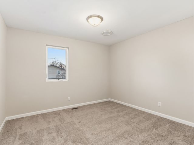 105 Blackhawk Drive, Minooka, IL 60447