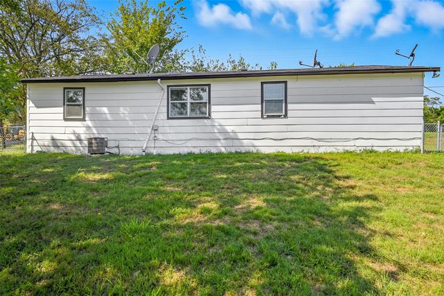 1166 N Business Highway 78, Blue Ridge, TX 75424