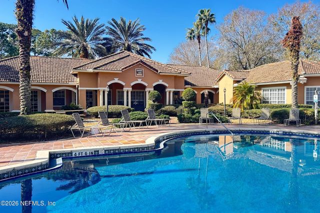 610 FAIRWAY Drive 207, St. Augustine, FL 32084